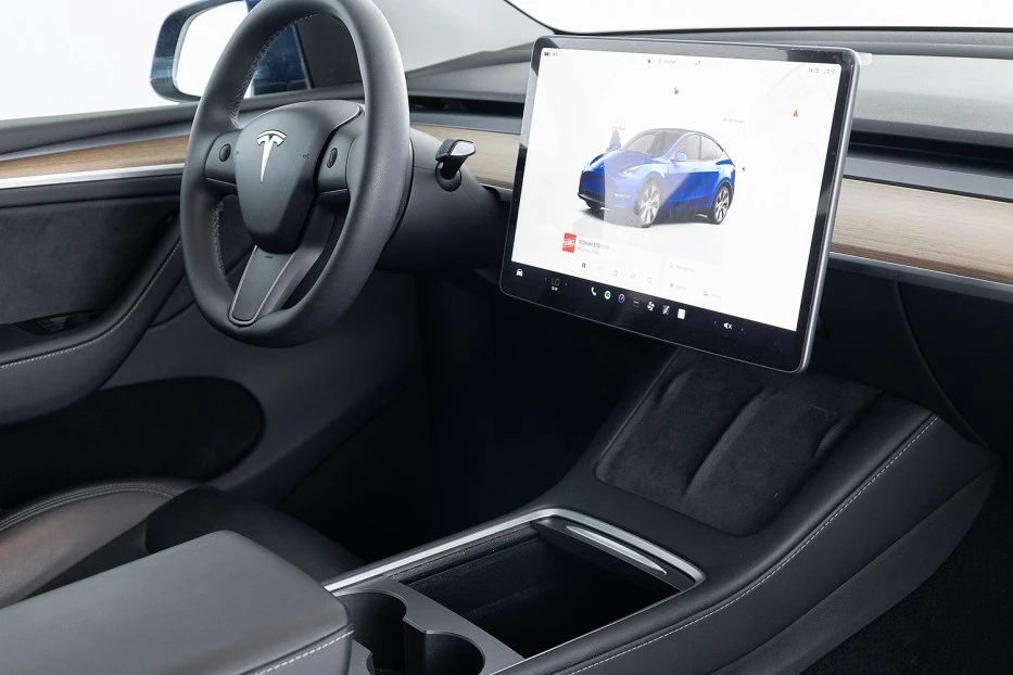 Tesla Model Y – foto 7
