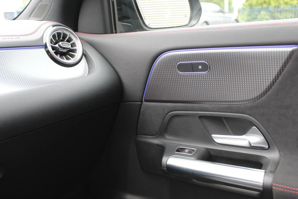 Mercedes-Benz EQA – foto 39