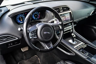 Jaguar F-PACE – thumbnail 49