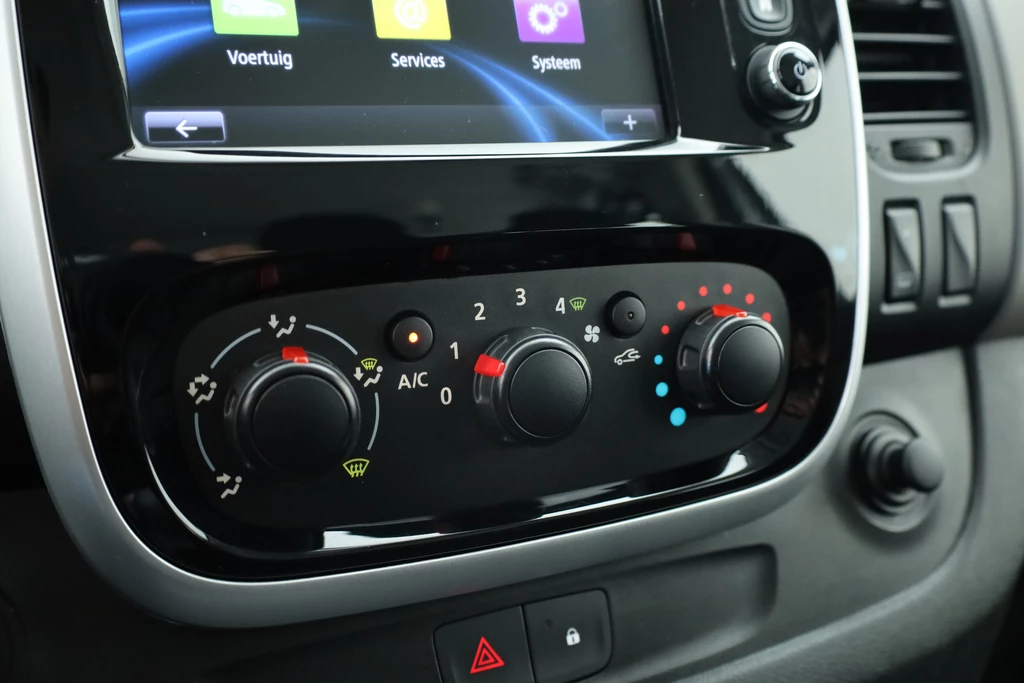 Renault Trafic – foto 25