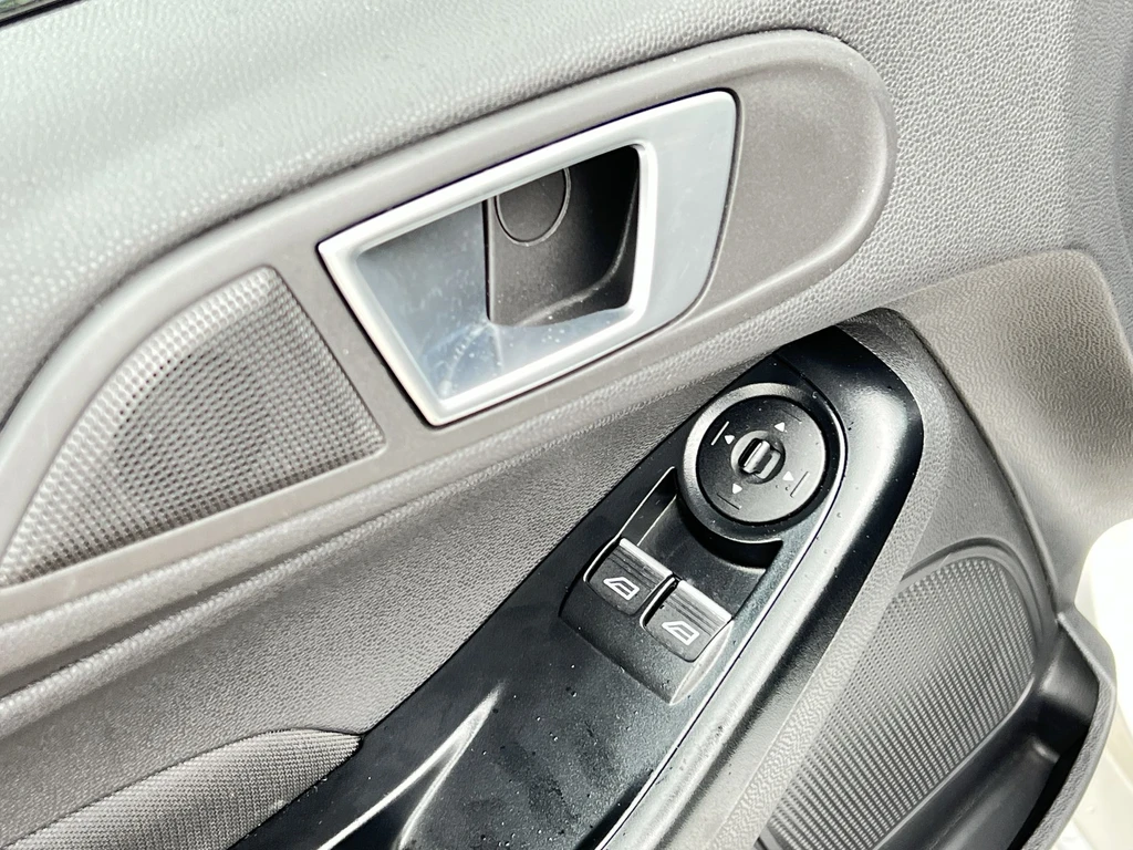 Ford Fiesta – foto 17