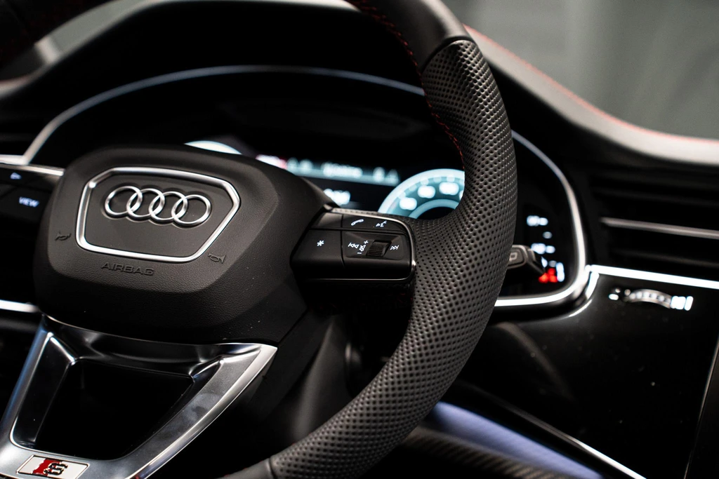 Audi Q8 – foto 43