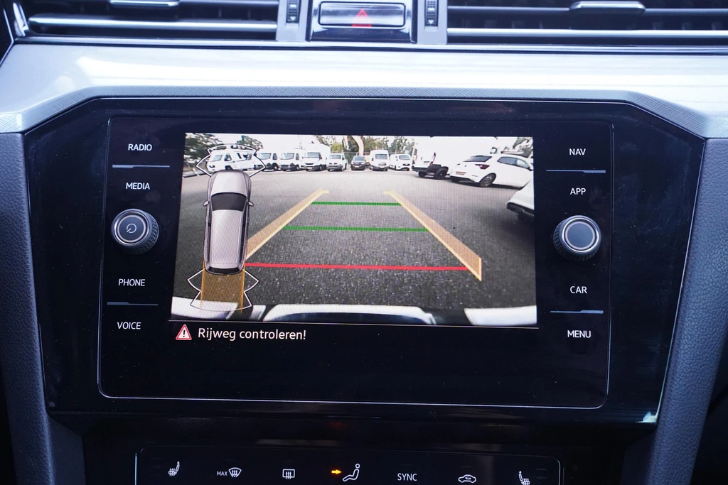 Volkswagen Passat – foto 43