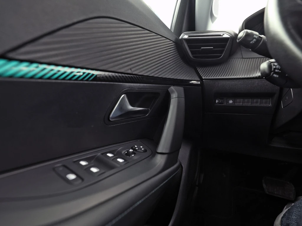 Peugeot e-2008 – foto 24