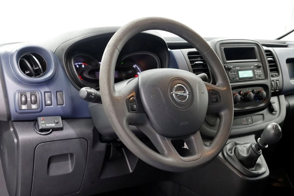 Opel Vivaro – foto 12