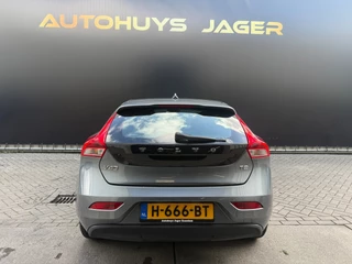 Volvo V40 – thumbnail 4