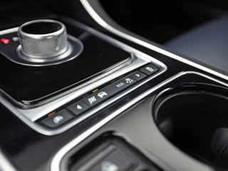 Jaguar XE – thumbnail 21