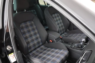 Volkswagen Golf – thumbnail 7