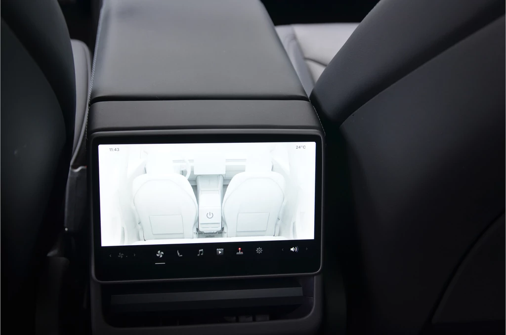 Tesla Model 3 – foto 15