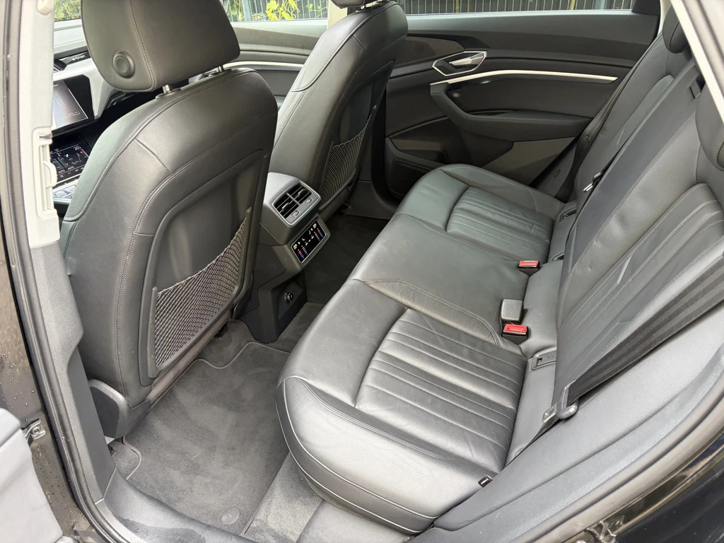 Audi e-tron – foto 11