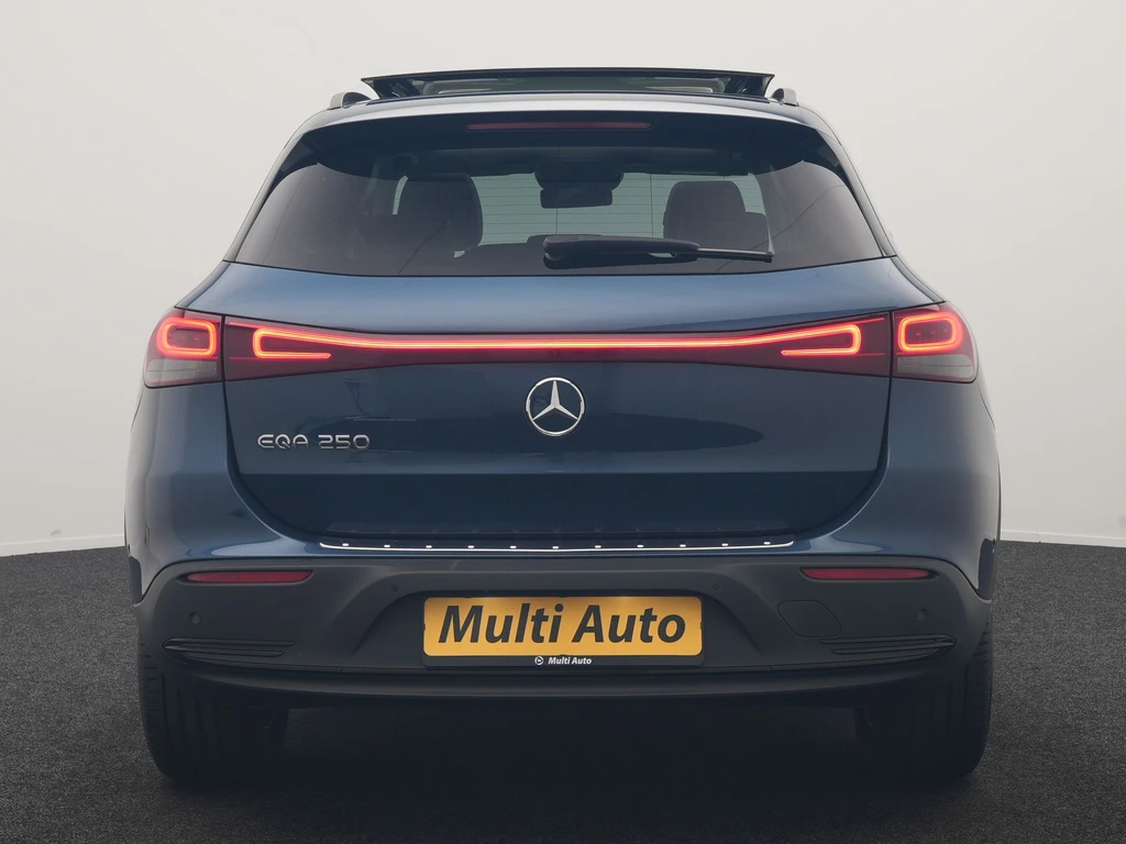 Mercedes-Benz EQA – foto 5