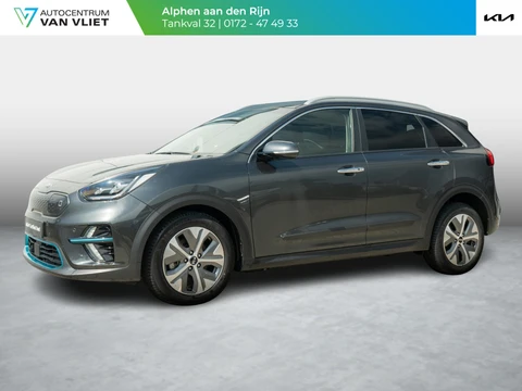 Kia e-Niro DynamicPlusLine 64 kWh |Stoel en stuurverwarming | Schuif/-kanteldak | Achteruitrijcamera | Navigatie | Carplay | PDC voor & achter | Achteruitrijcamera