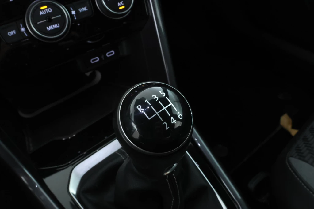 Volkswagen T-Roc – foto 28