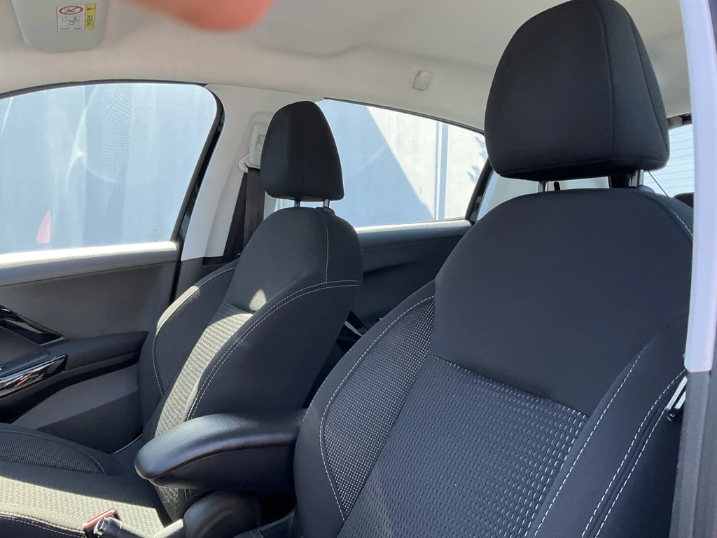 Peugeot 208 – foto 22