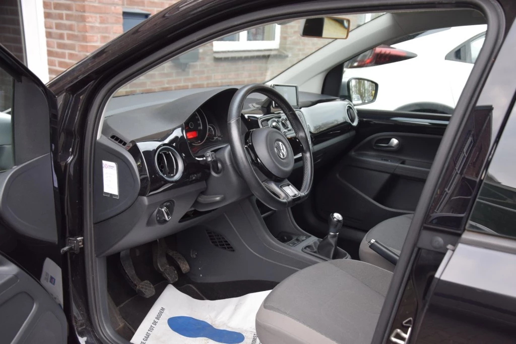 Volkswagen up! – foto 13