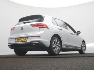 Volkswagen Golf – thumbnail 7
