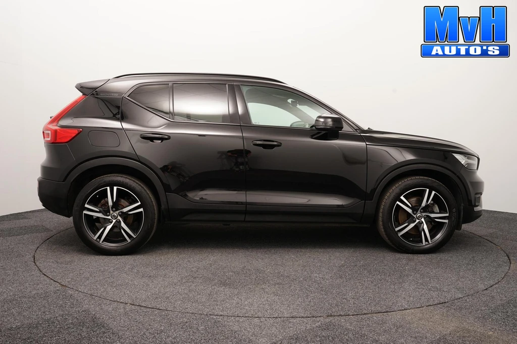 Volvo XC40 – foto 17