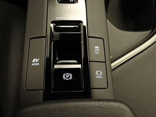 Toyota C-HR – thumbnail 26