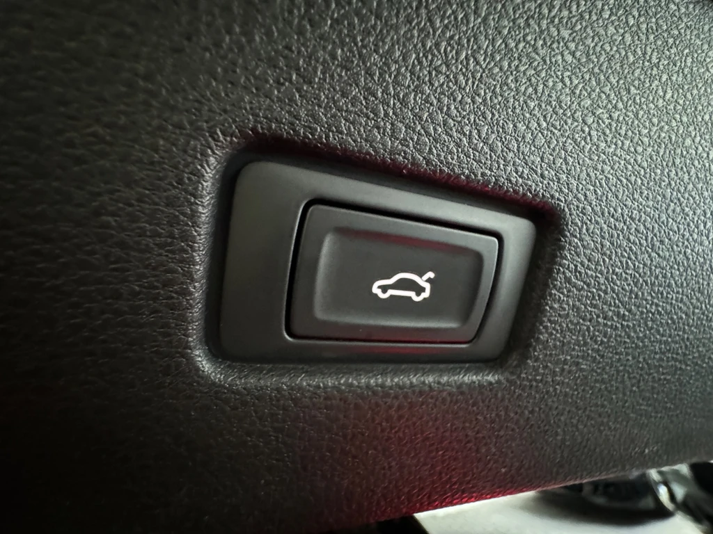Audi Q8 – foto 18