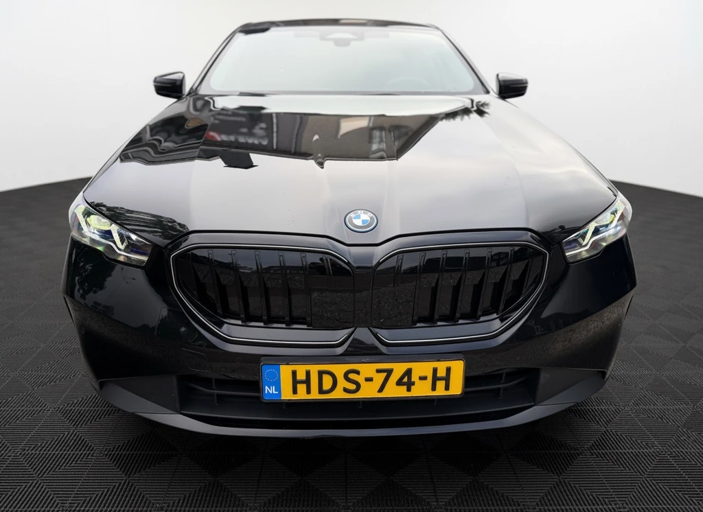 BMW i5 – foto 10