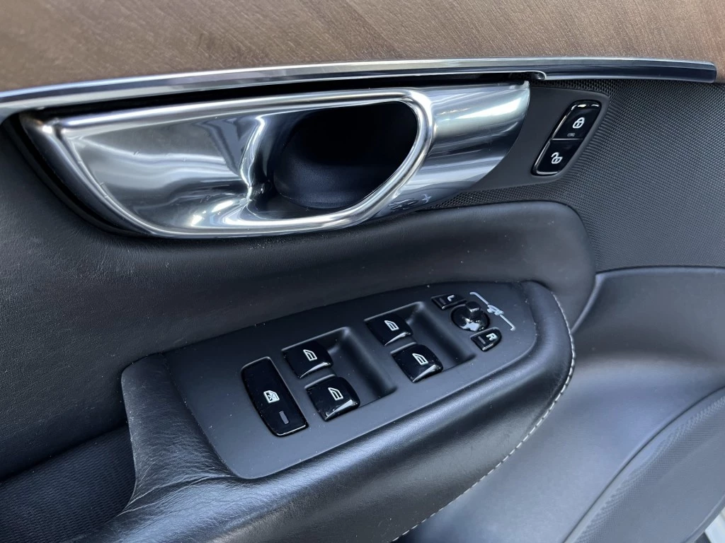 Volvo XC90 – foto 30