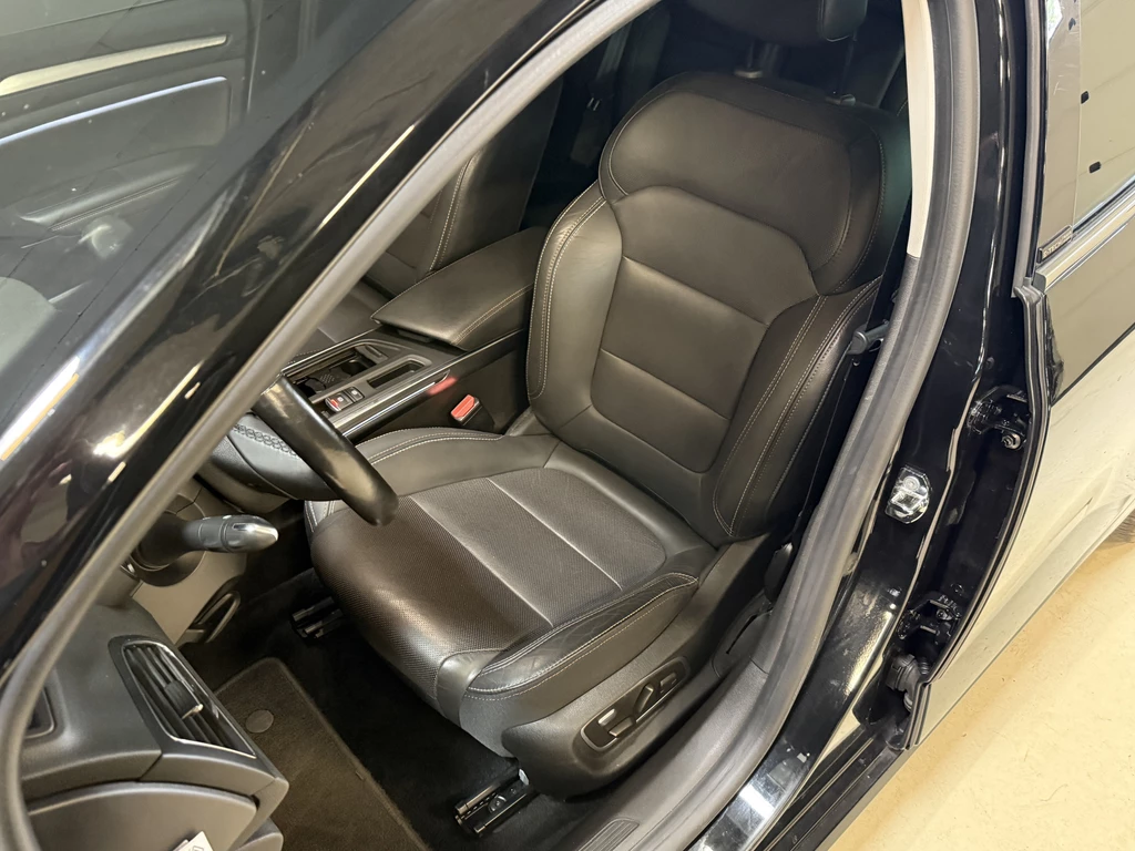 Renault Megane E-Tech – foto 12