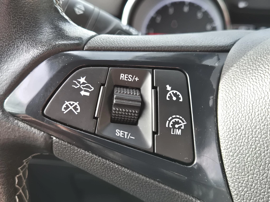 Opel Astra – foto 22