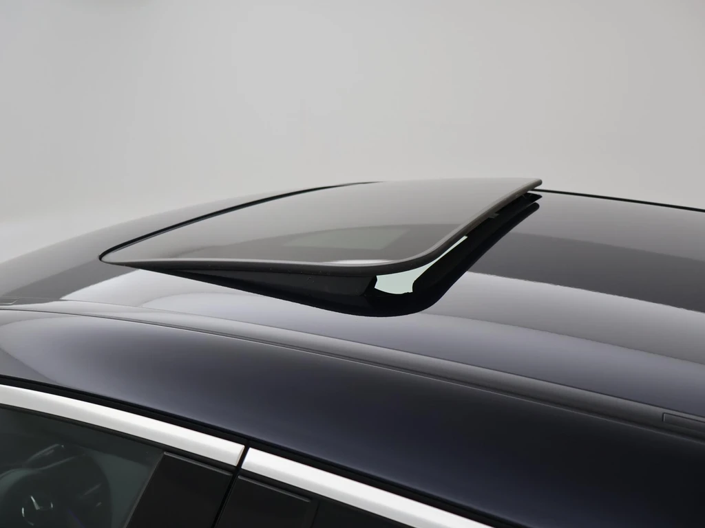 Mercedes-Benz EQC – foto 19