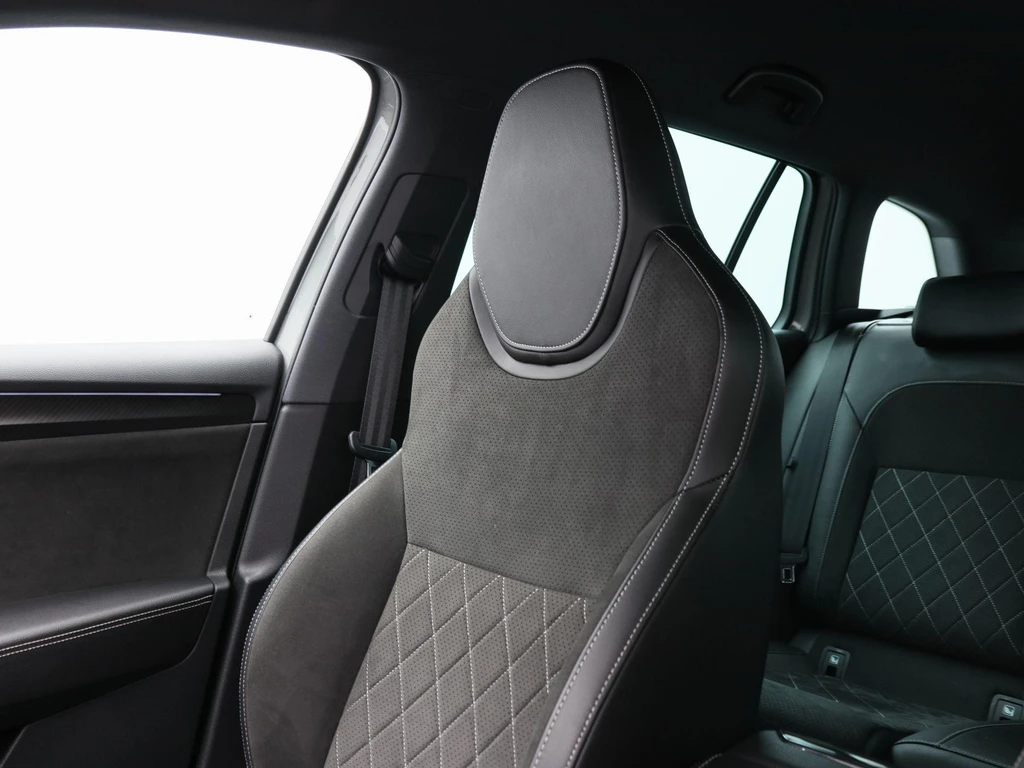 Škoda Superb – foto 37