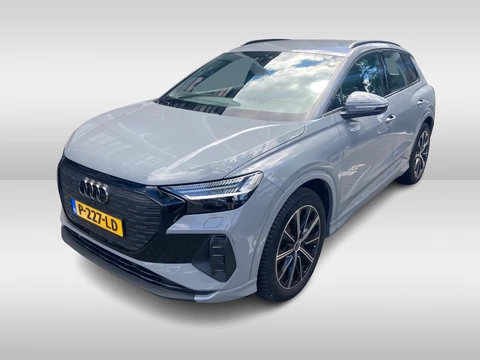 Audi Q4 e-tron 35 Advanced edition 55 kWh / SOH 93,1% / Camera / Leder / Keyless / Matrix LED / 20'' / Warmtepomp / Elektr. Bestuurdersstoel / Stoelverwarming / DAB / ACC