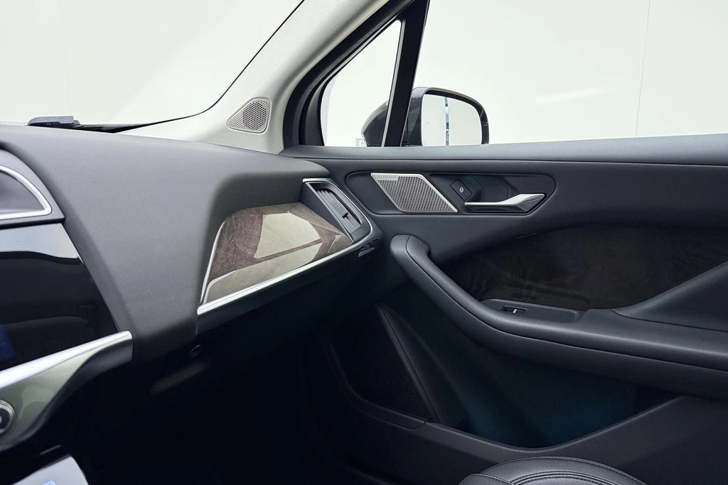 Jaguar I-PACE – foto 36