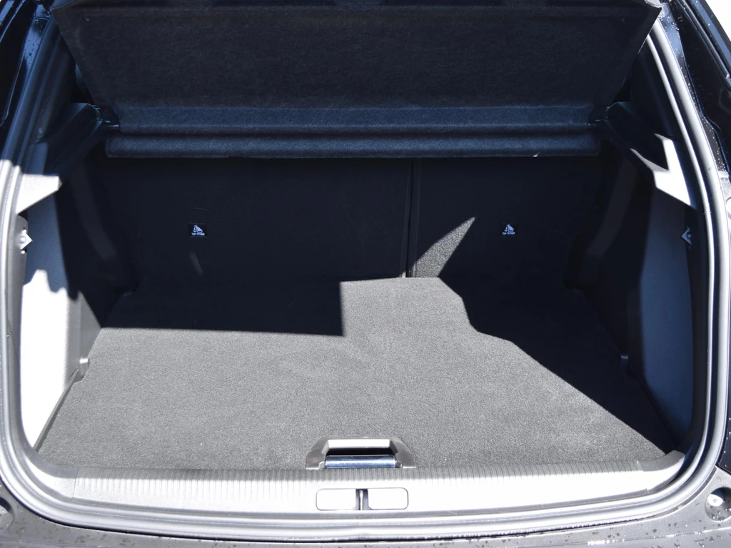Peugeot e-2008 – foto 23