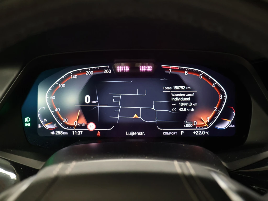 BMW X7 – foto 22