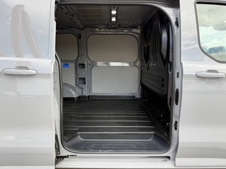Ford E-Transit Custom – thumbnail 11