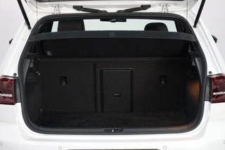 Volkswagen Golf – thumbnail 28