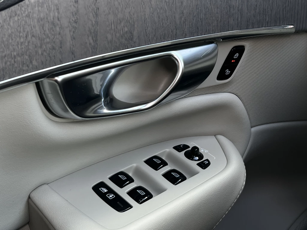 Volvo XC90 – foto 13