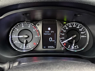 Toyota Hilux – thumbnail 17