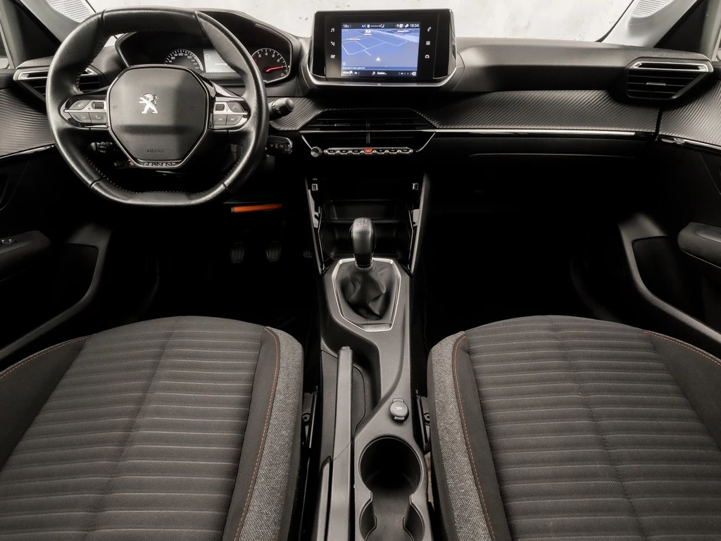 Peugeot 208 – foto 8