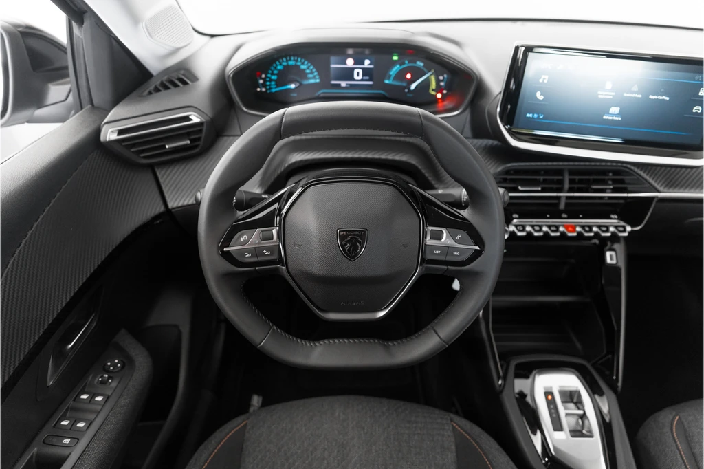 Peugeot 208 – foto 10