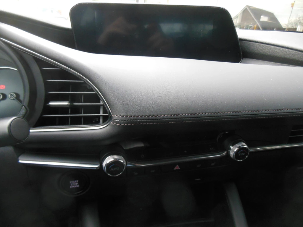 Mazda 3 – foto 13