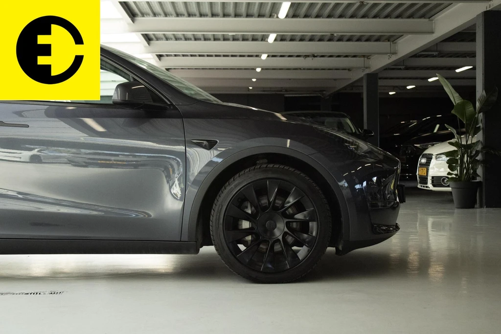 Tesla Model Y – foto 36