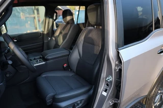 Toyota Land Cruiser – thumbnail 10