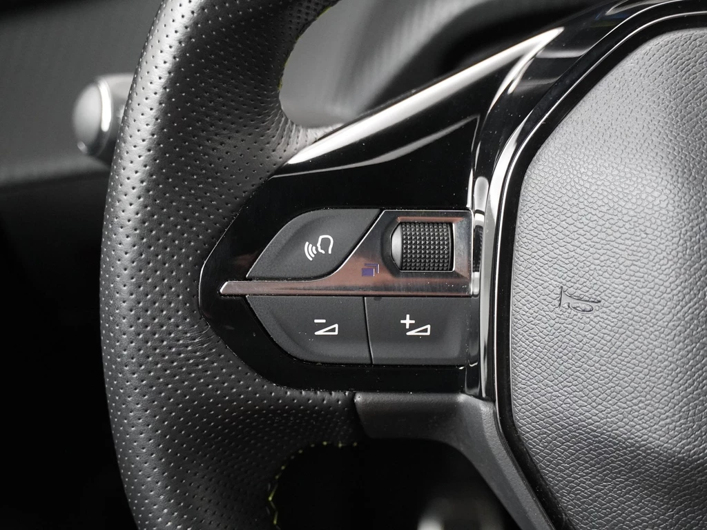 Peugeot 208 – foto 17