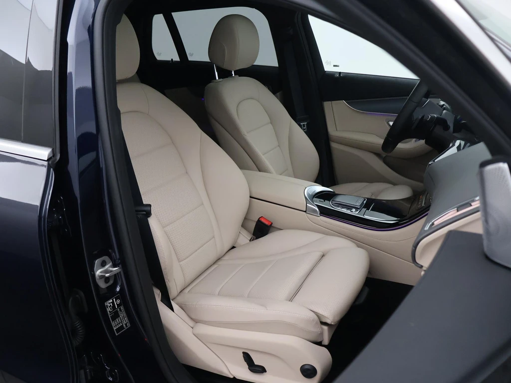 Mercedes-Benz EQC – foto 12