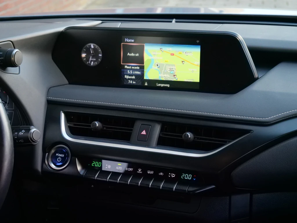Lexus UX – foto 22