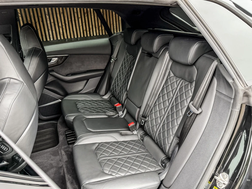 Audi Q8 – foto 30