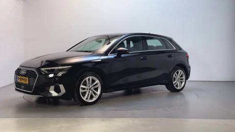 Audi A3 Sportback 30 TFSI Advanced Edition LED Camera Virtual Cockpit DAB+ Stoelverwarming