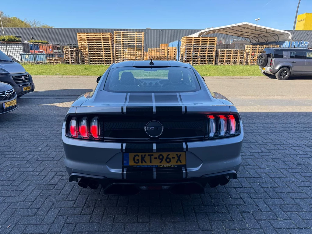 Ford Mustang – foto 7