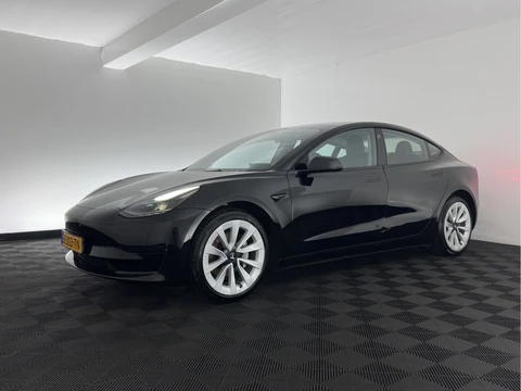 Tesla Model 3 RWD 60 kWh [3-Fase-11kW ] {SoH-88%} (INCL-BTW) Aut. *PANO | LEATHER | KEYLESS | FULL-LED | MEMORY-PACK | TOPVIEW | DAB | CARPLAY | DIGI-COCKPIT | LANE-ASSIST | HEATED-COMFORTSEATS | AUTOPILOT | 19"ALU*
