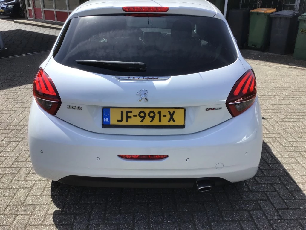 Peugeot 208 – foto 3